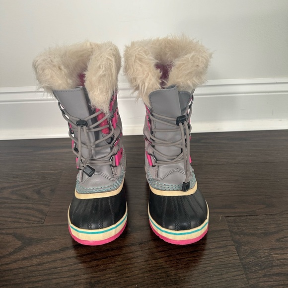 Sorel girl’s Joan of Arctic snow boot size US 1 - Picture 3 of 9